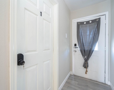 3910 Luca St Street - Photo Thumbnail 5
