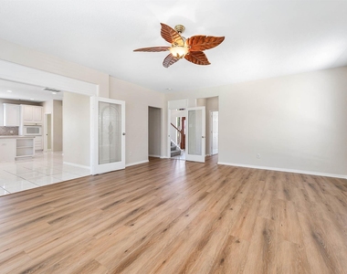 7902 Feather Springs - Photo Thumbnail 12