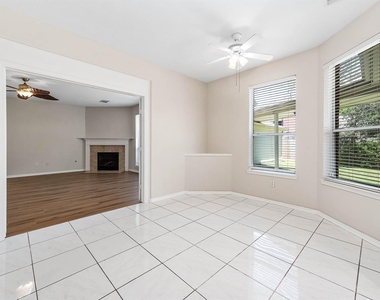 7902 Feather Springs - Photo Thumbnail 15