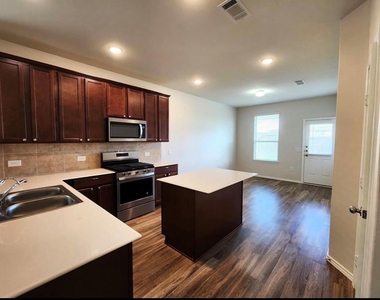 24106 Silver Sunset Lane - Photo Thumbnail 2