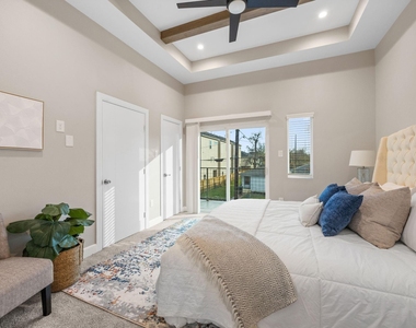 317 E 35th Street - Photo Thumbnail 14