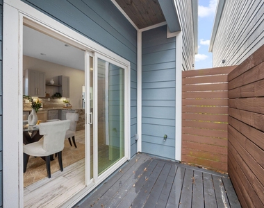 317 E 35th Street - Photo Thumbnail 19
