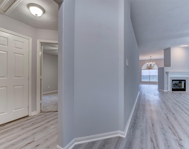 9026 Eaglecove Drive - Photo Thumbnail 2