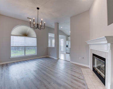 9026 Eaglecove Drive - Photo Thumbnail 19