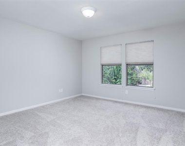 59 Douvaine Court - Photo Thumbnail 17