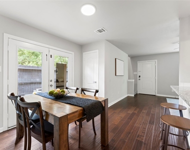 9130 Vogue Lane - Photo Thumbnail 9