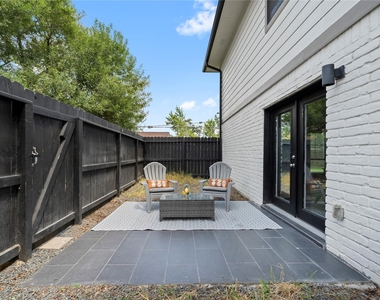 9130 Vogue Lane - Photo Thumbnail 8