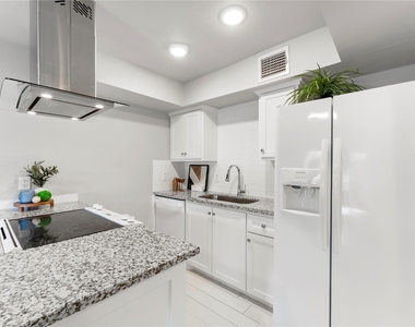 9130 Vogue Lane - Photo Thumbnail 11