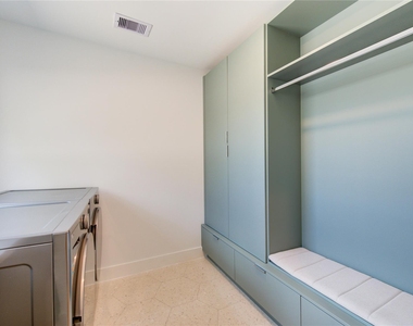 303 Isolde Drive - Photo Thumbnail 29