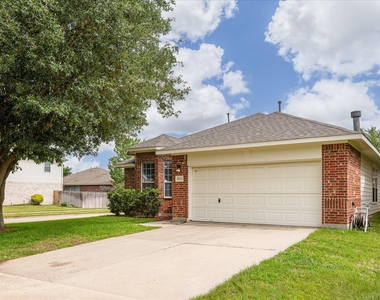 20214 Sendera Oaks Lane - Photo Thumbnail 2