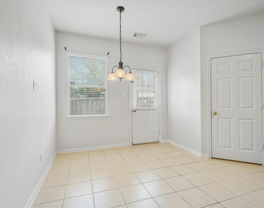 20214 Sendera Oaks Lane - Photo Thumbnail 11