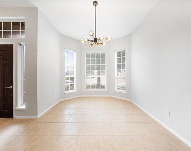 10926 Moonlit Fields Court - Photo Thumbnail 7