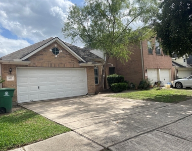 811 Forest Hillside Lane - Photo Thumbnail 1