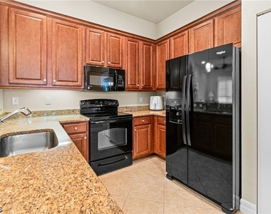 10535 Carolina Willow Drive - Photo Thumbnail 13