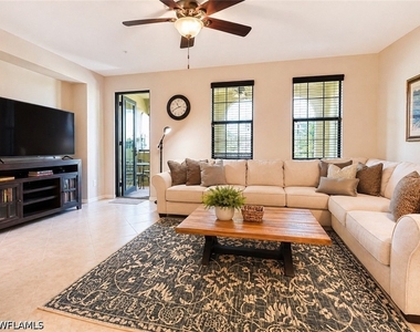 9073 Rialto Street - Photo Thumbnail 4