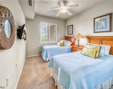 9715 Acqua Court - Photo Thumbnail 18