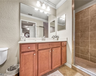 9715 Acqua Court - Photo Thumbnail 16