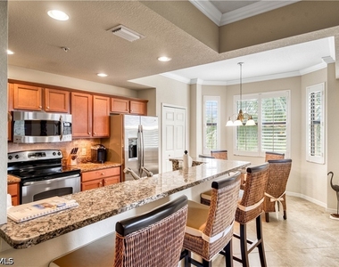 9715 Acqua Court - Photo Thumbnail 5