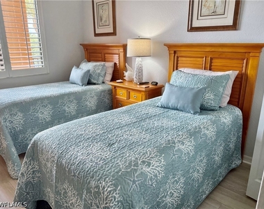 9715 Acqua Court - Photo Thumbnail 28