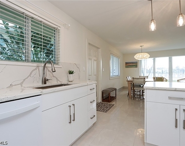 2500 Gulf Shore Boulevard N - Photo Thumbnail 9