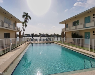2500 Gulf Shore Boulevard N - Photo Thumbnail 18