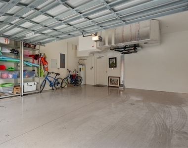 8965 Malibu Lane - Photo Thumbnail 29