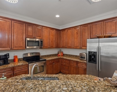 8965 Malibu Lane - Photo Thumbnail 9