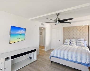 4551 Gulf Shore Boulevard N - Photo Thumbnail 28