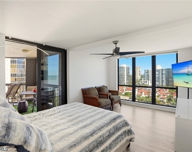 4551 Gulf Shore Boulevard N - Photo Thumbnail 25