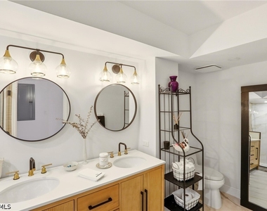 4551 Gulf Shore Boulevard N - Photo Thumbnail 34
