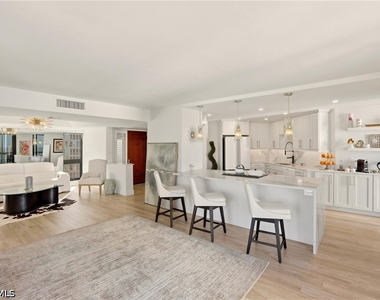 4551 Gulf Shore Boulevard N - Photo Thumbnail 12