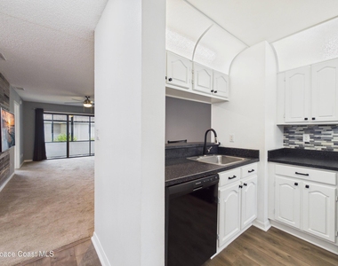 1735 Harrison Street - Photo Thumbnail 10
