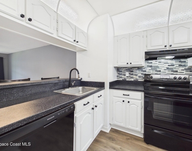 1735 Harrison Street - Photo Thumbnail 11