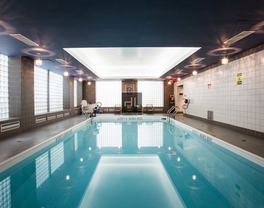 West 48th Street - Photo Thumbnail 11