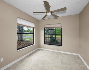 9307 Palm Haven Court - Photo Thumbnail 14
