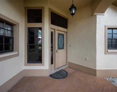 9307 Palm Haven Court - Photo Thumbnail 3
