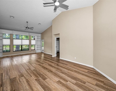 9307 Palm Haven Court - Photo Thumbnail 6