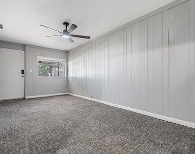 2709 W Abdella Street - Photo Thumbnail 13