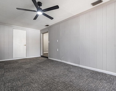 2709 W Abdella Street - Photo Thumbnail 14