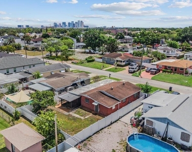 2709 W Abdella Street - Photo Thumbnail 27