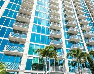 777 N Ashley Drive - Photo Thumbnail 5