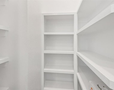 3133 4th Terrace N - Photo Thumbnail 14