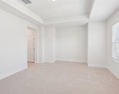 3133 4th Terrace N - Photo Thumbnail 16