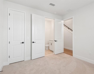 3133 4th Terrace N - Photo Thumbnail 27