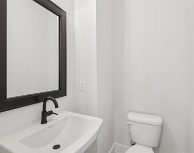 3133 4th Terrace N - Photo Thumbnail 15