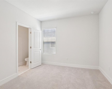 3129 4th Terrace N - Photo Thumbnail 20