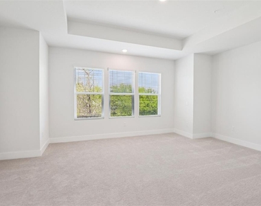 3129 4th Terrace N - Photo Thumbnail 28