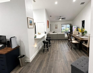 1208 Tiger Wood Court - Photo Thumbnail 4