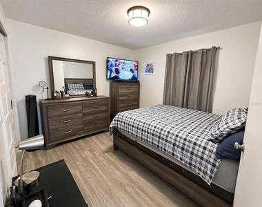 1208 Tiger Wood Court - Photo Thumbnail 6