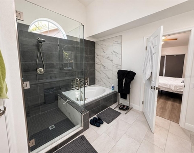 1208 Tiger Wood Court - Photo Thumbnail 10